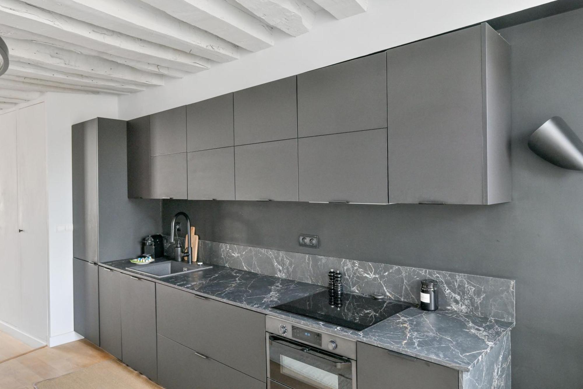 Appartement Stunning One-bedroom, Marais - Place Des Vosges Parijs